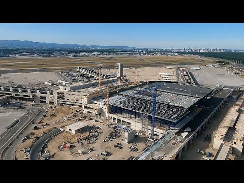 Mit dem Heli über Terminal 3 - die Mega-Baustelle aus der Luft
